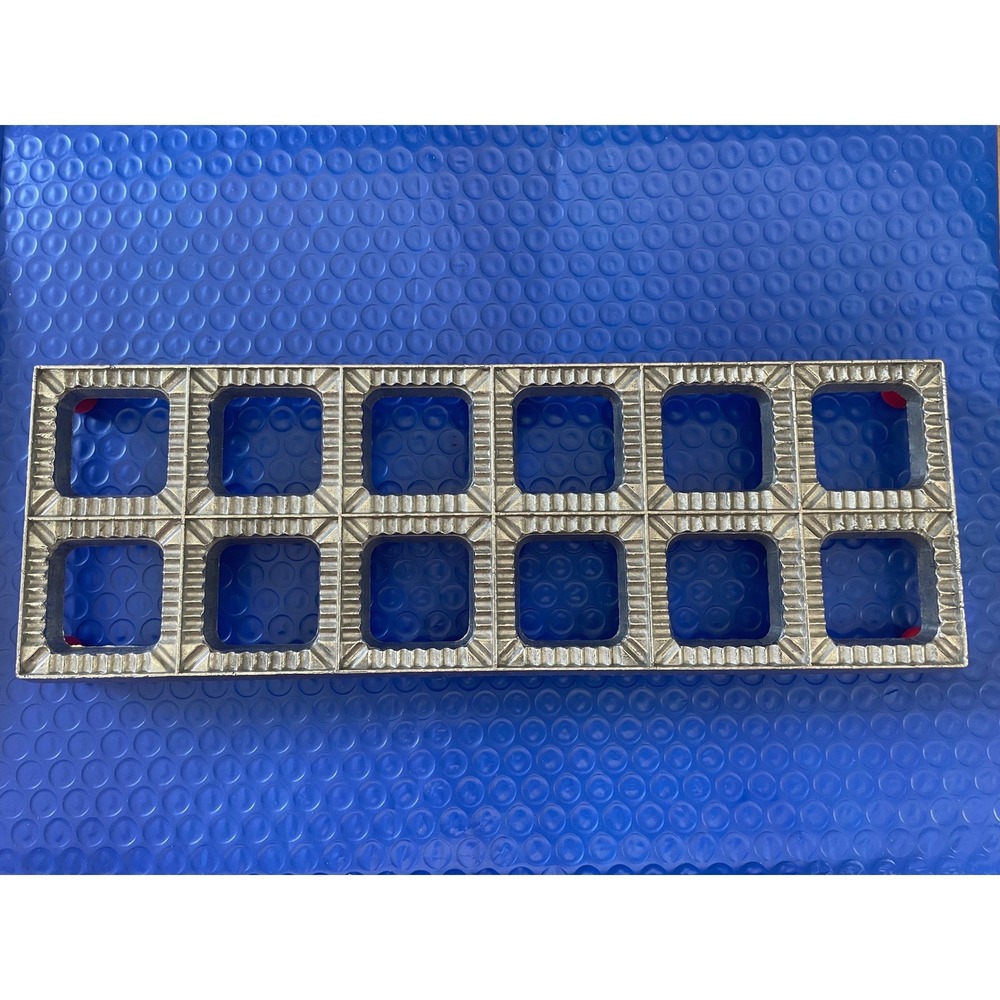 Hoan Ravioli Mold Vintage 1982 12-Slot Silver Aluminum Fluted‎ Edge Tray